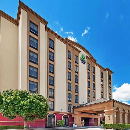 Holiday Inn Express & Suites Houston - Memorial Park Area By Ihg Экстерьер фото