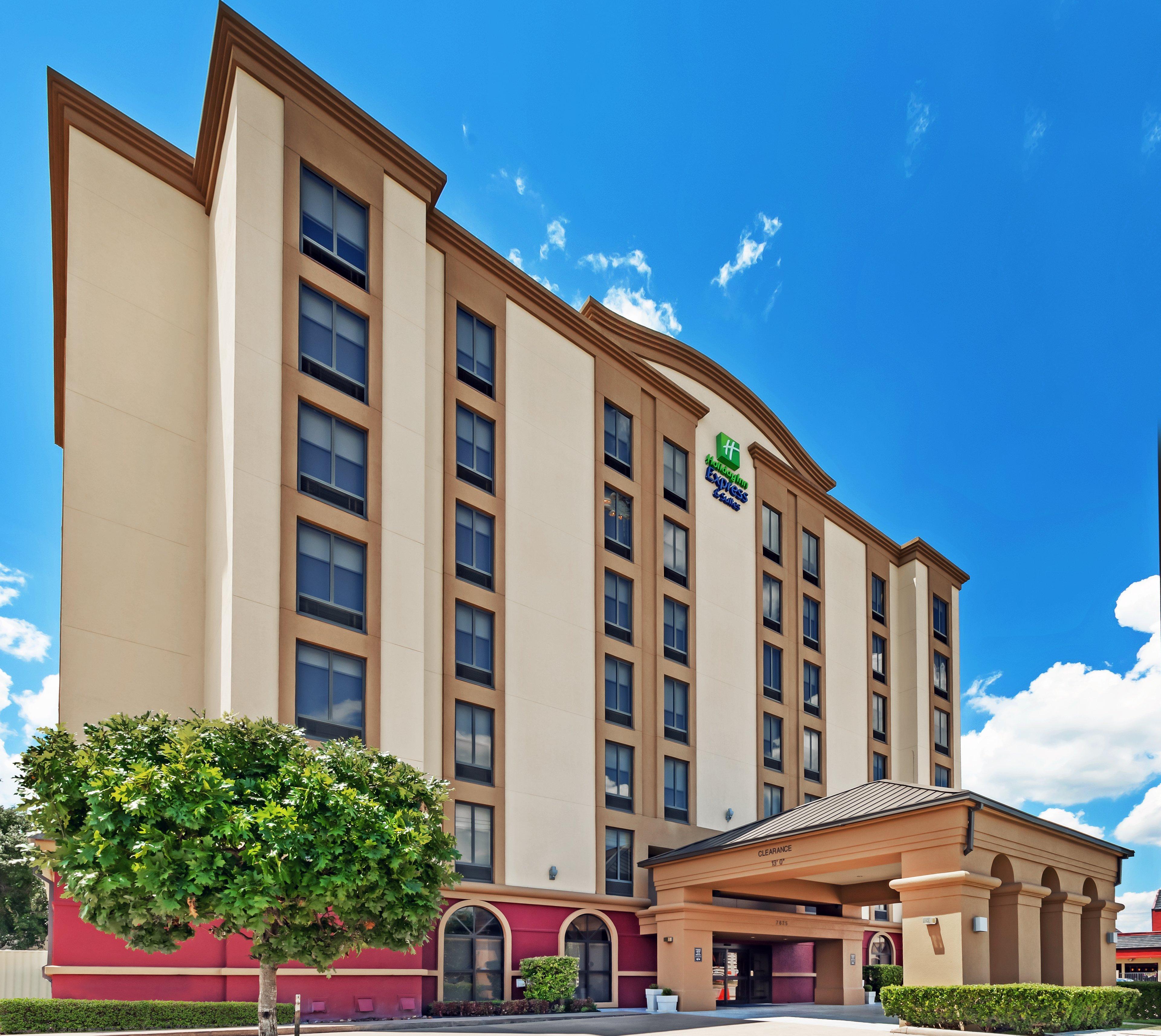 Holiday Inn Express & Suites Houston - Memorial Park Area By Ihg Экстерьер фото