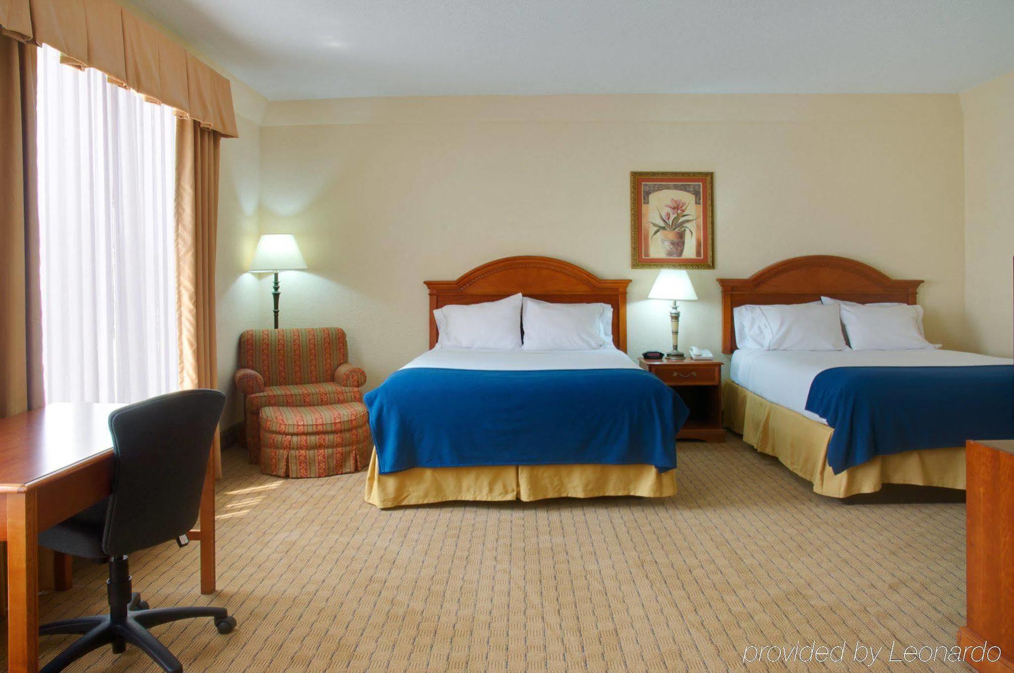 Holiday Inn Express & Suites Houston - Memorial Park Area By Ihg Экстерьер фото
