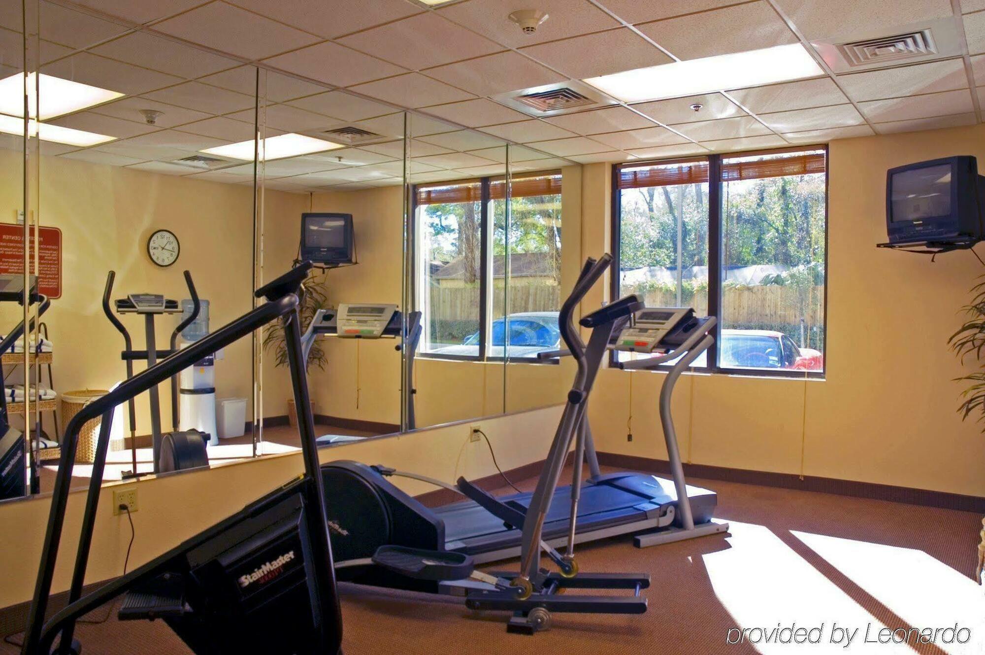 Holiday Inn Express & Suites Houston - Memorial Park Area By Ihg Экстерьер фото